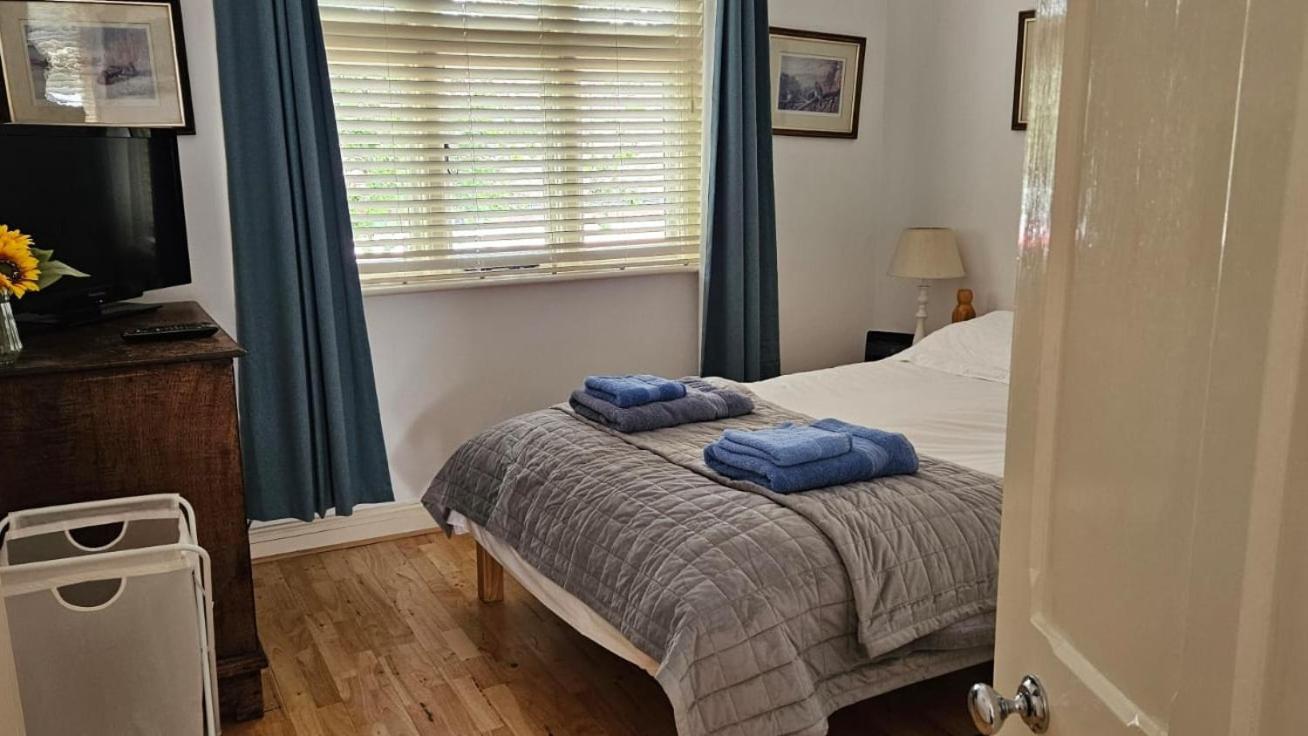 Old School Apartment 1 First Floor Bury St. Edmunds Экстерьер фото
